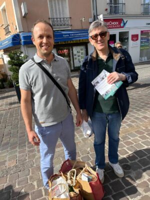 Cap sur les Municipales 2026 Ville de Fontenay-aux-Roses - présence au marché 6 septembre 2025 - Gilles Mergy (8)