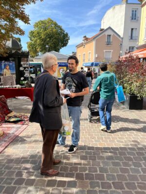 Cap sur les Municipales 2026 Ville de Fontenay-aux-Roses - présence au marché 6 septembre 2025 - Gilles Mergy (9)